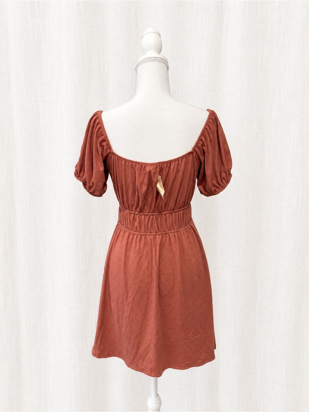 Square-Neck Rust Mini Dress with Puff Sleeves - Picture 2 of 2